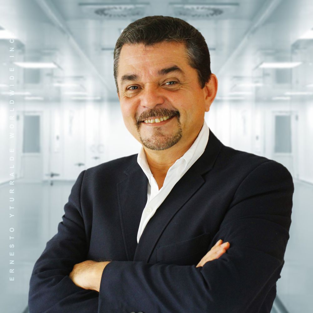 Ernesto Yturralde | Excelencia en el Servicio al Paciente con Calidad y Calidez